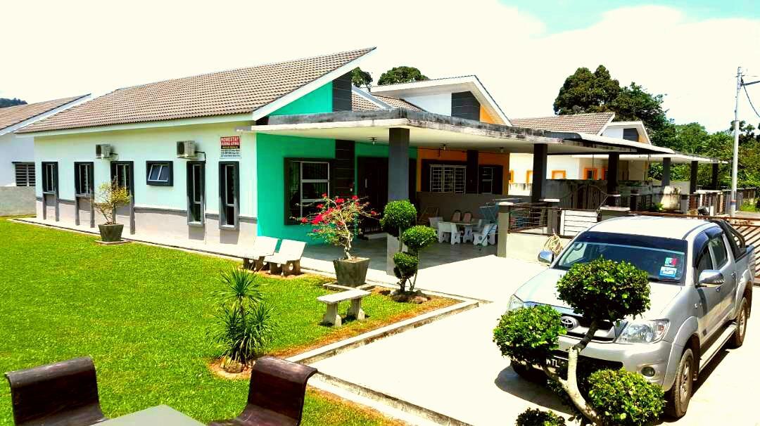 Holiday home Husna Afina *